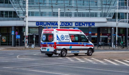 旬邑骨折病人接送专车怎么收费?